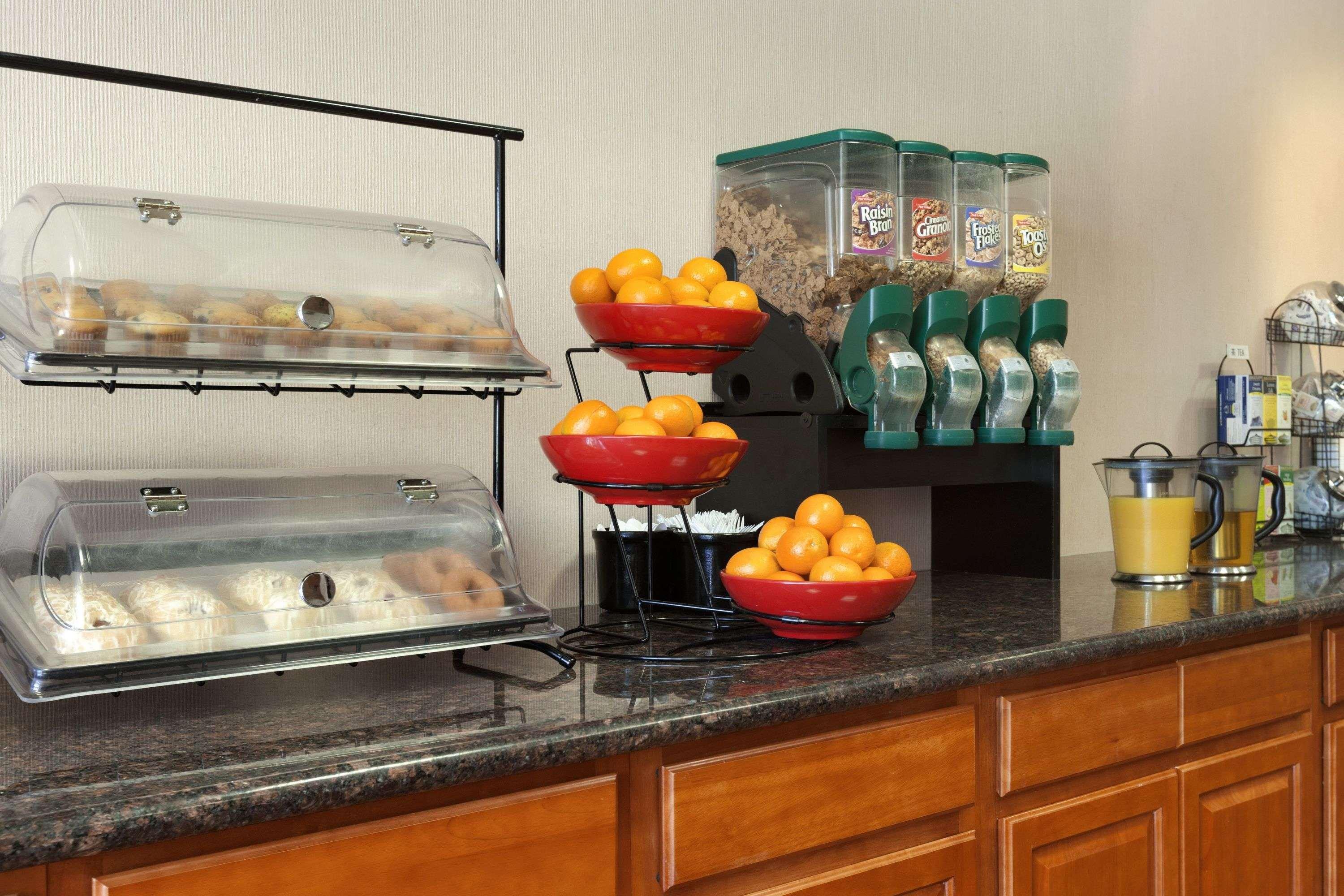 Ramada By Wyndham Sunnyvale/Silicon Valley מראה חיצוני תמונה