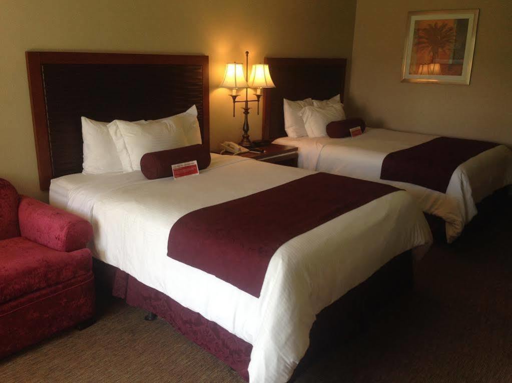 Ramada By Wyndham Sunnyvale/Silicon Valley מראה חיצוני תמונה