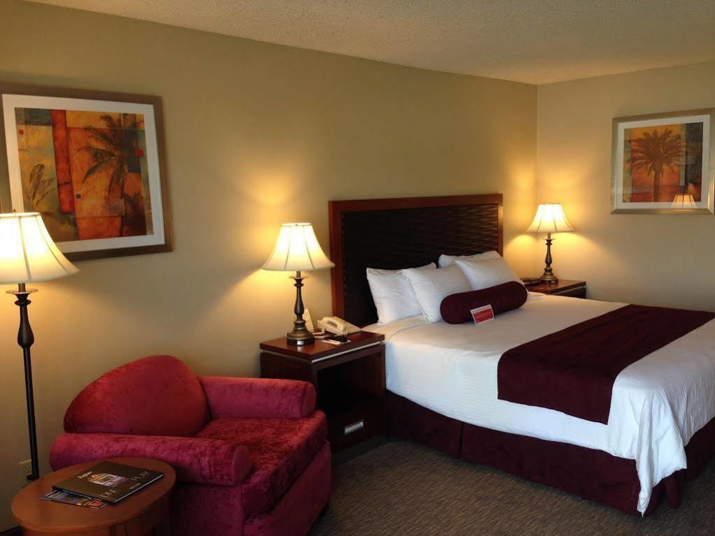 Ramada By Wyndham Sunnyvale/Silicon Valley מראה חיצוני תמונה